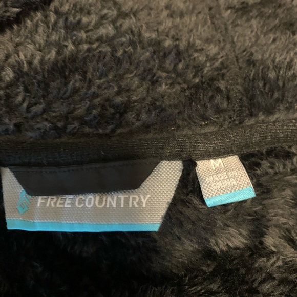 Free Country butter pile sweater - Picture 2 of 3